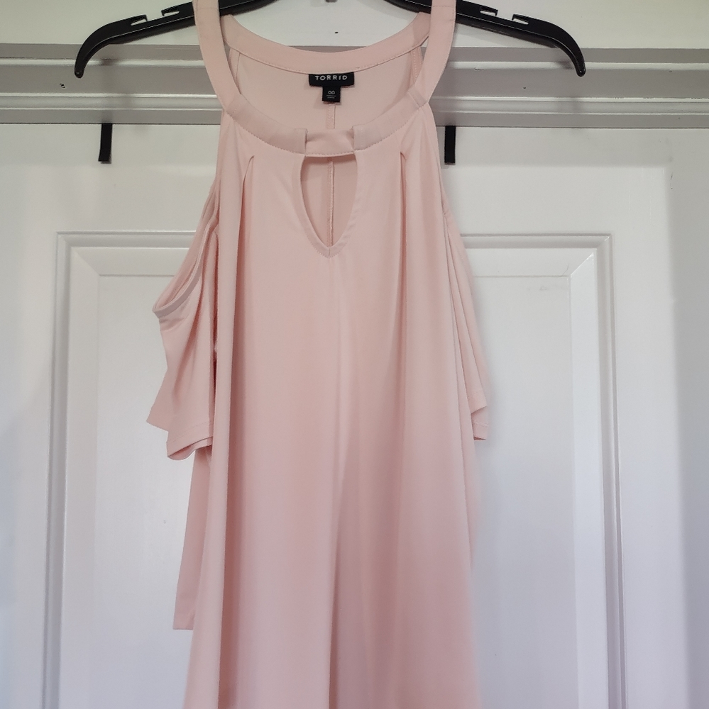 NWOT Torrid High Neck Cold Shoulder Handkerchief Hem Blouse